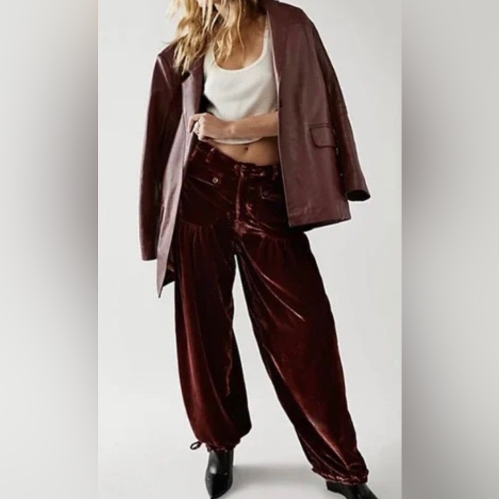 FREE PEOPLE velevet lotus pants size 27 - NWT - red color